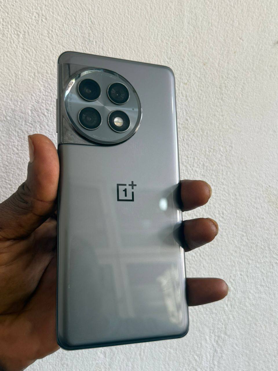 UN MONSTRE DANS VOS MAINS : ONEPLUS ACE PRO 1TB !
