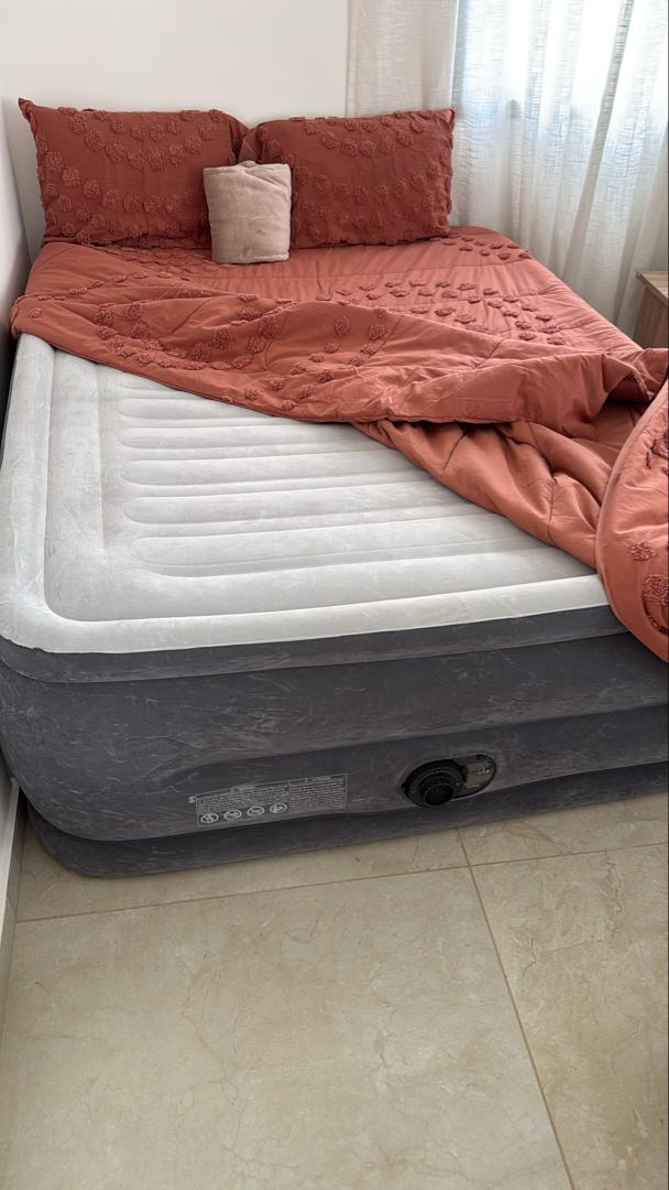🛏️ Confort : Matelas Gonflable ORCA
