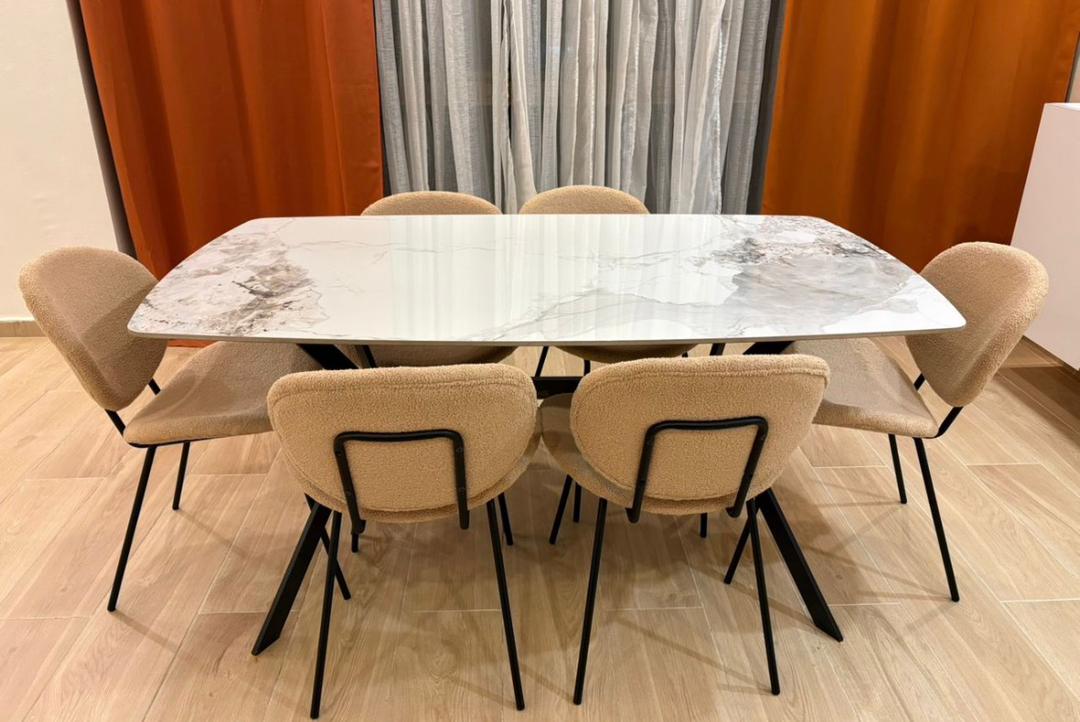 🔥 BRADERIE – TABLE À MANGER IMPORTÉE + 6 CHAISES SCANDINAVES 🇲🇦🔥